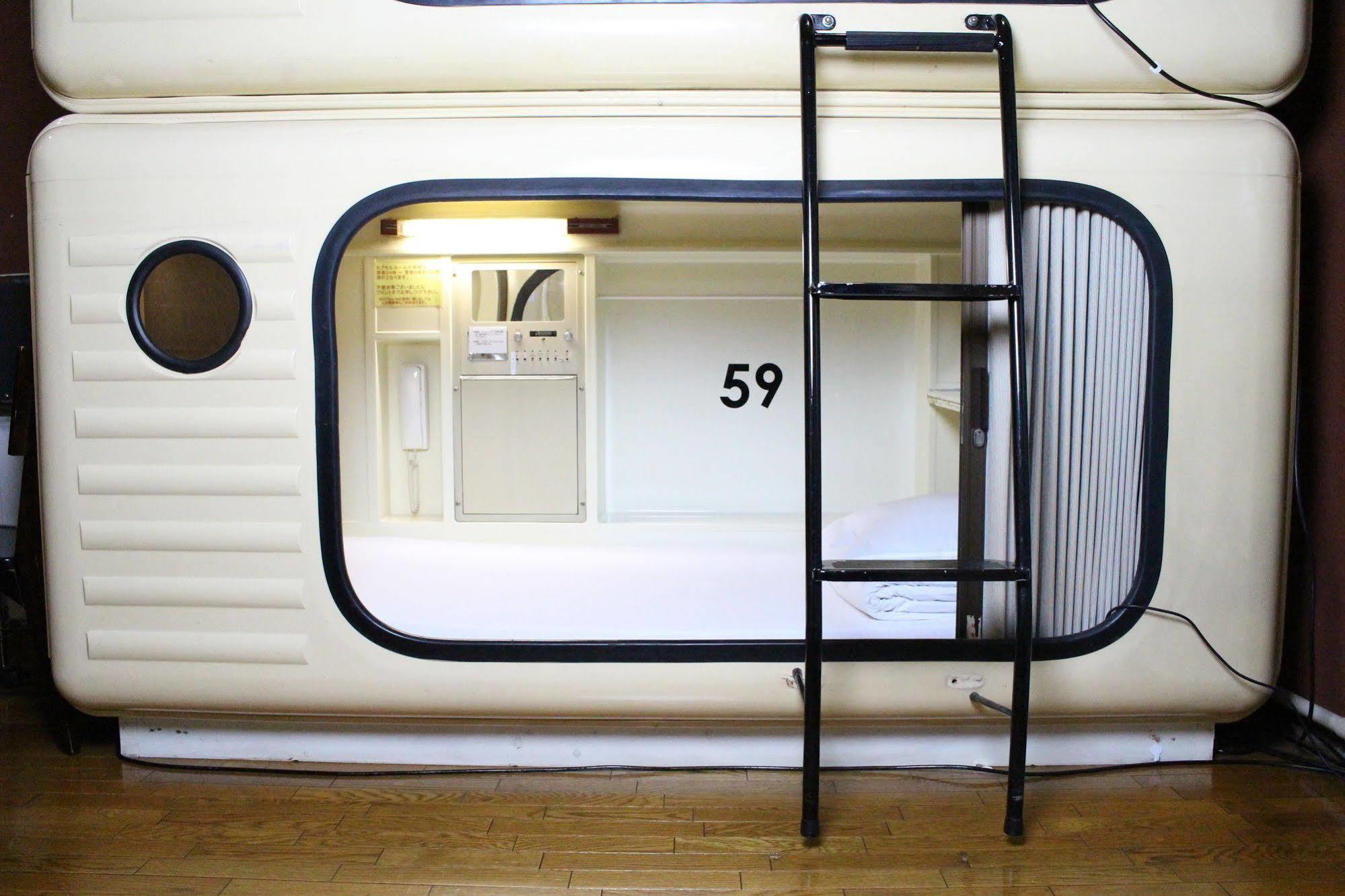 Capsule Hotel Shonan Фудзісава Екстер'єр фото